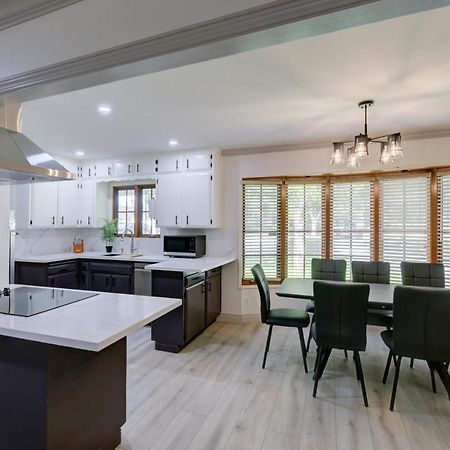 Updated Spacious Home Fresno Luaran gambar