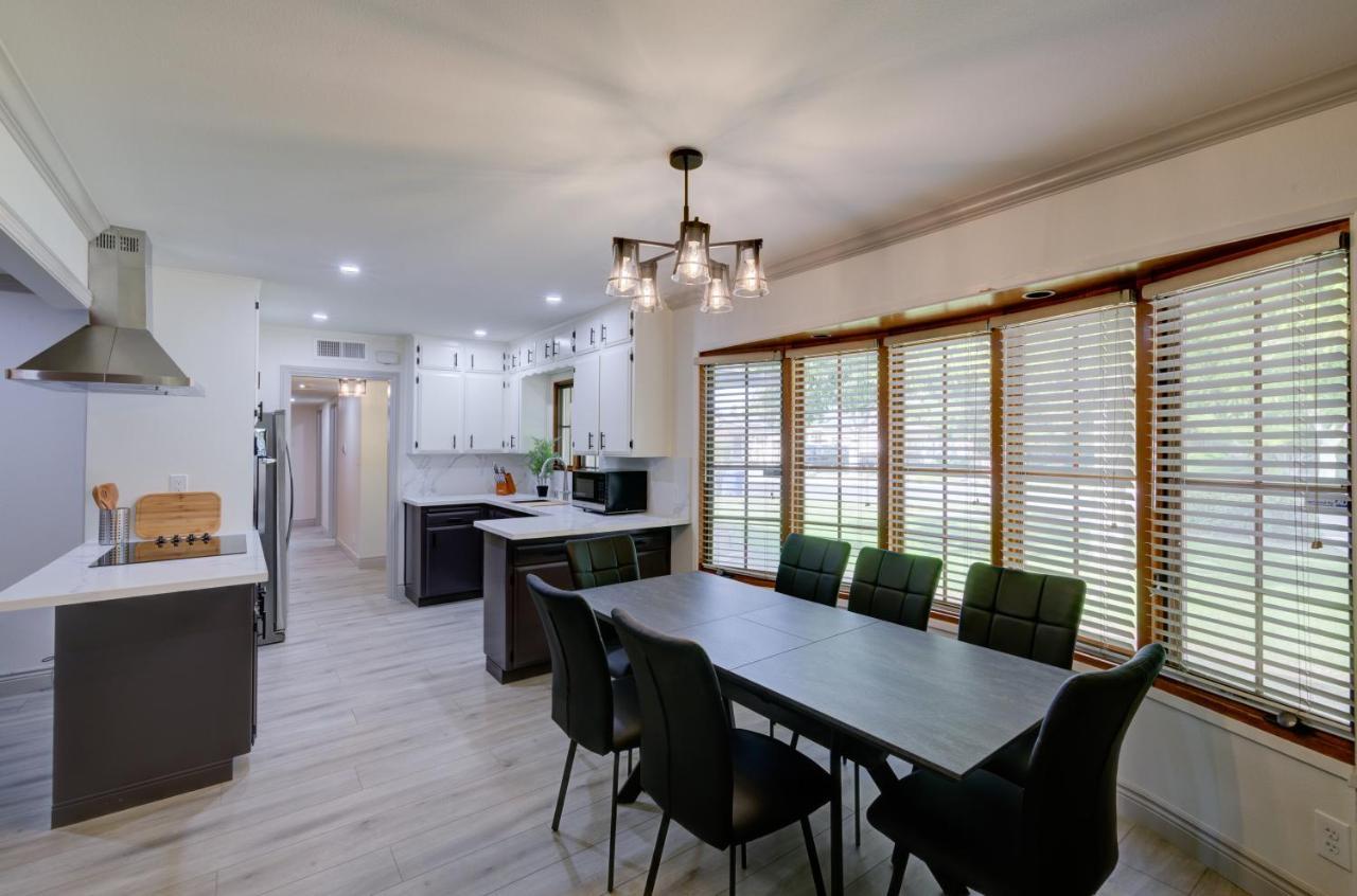 Updated Spacious Home Fresno Luaran gambar
